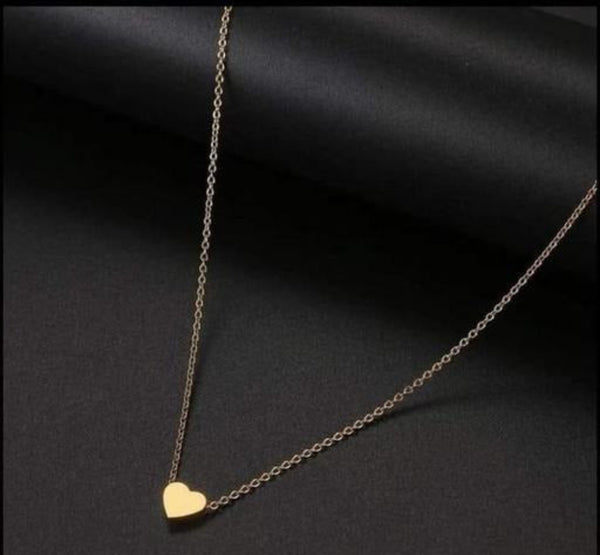 Women’s Dainty Gold Heart Chain Necklace – Simple Romantic Pendant, Stylish Everyday Jewelry