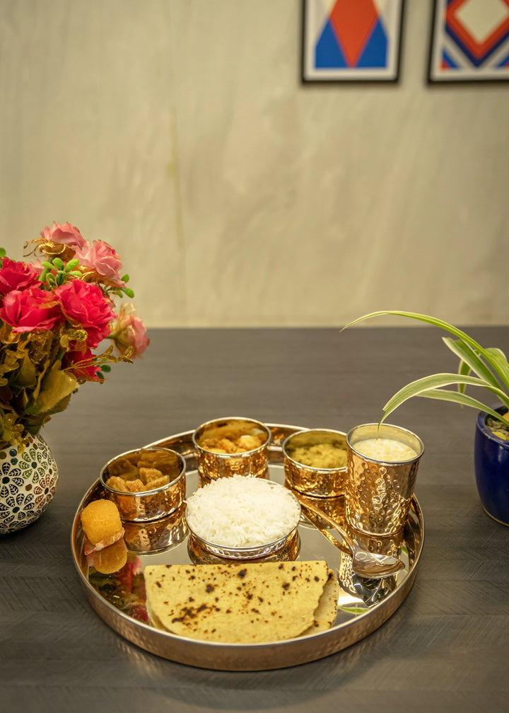 Metal Food Thali With Bowls - GottaGo.in